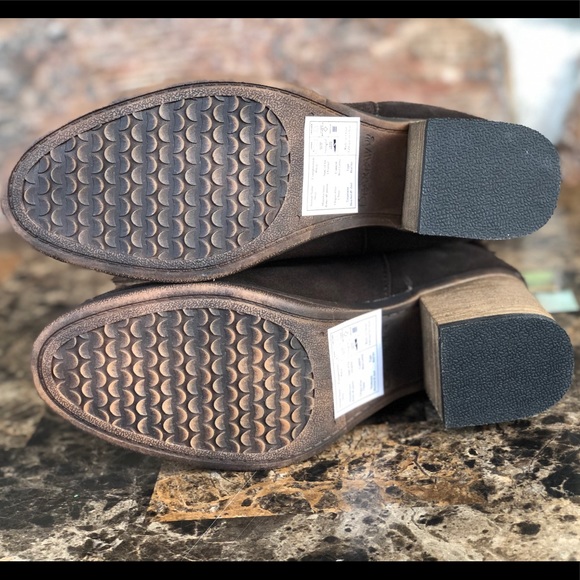 NEW  BEARPAW Women's Madeline Boots - Picture 9 of 16